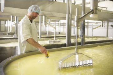 Российские производители молочки зависят от импортных компонентов